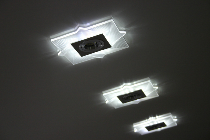 LED Design Akryl-Blende Quad für Einbauleuchten Einbaugehäuse Einbaurahmen